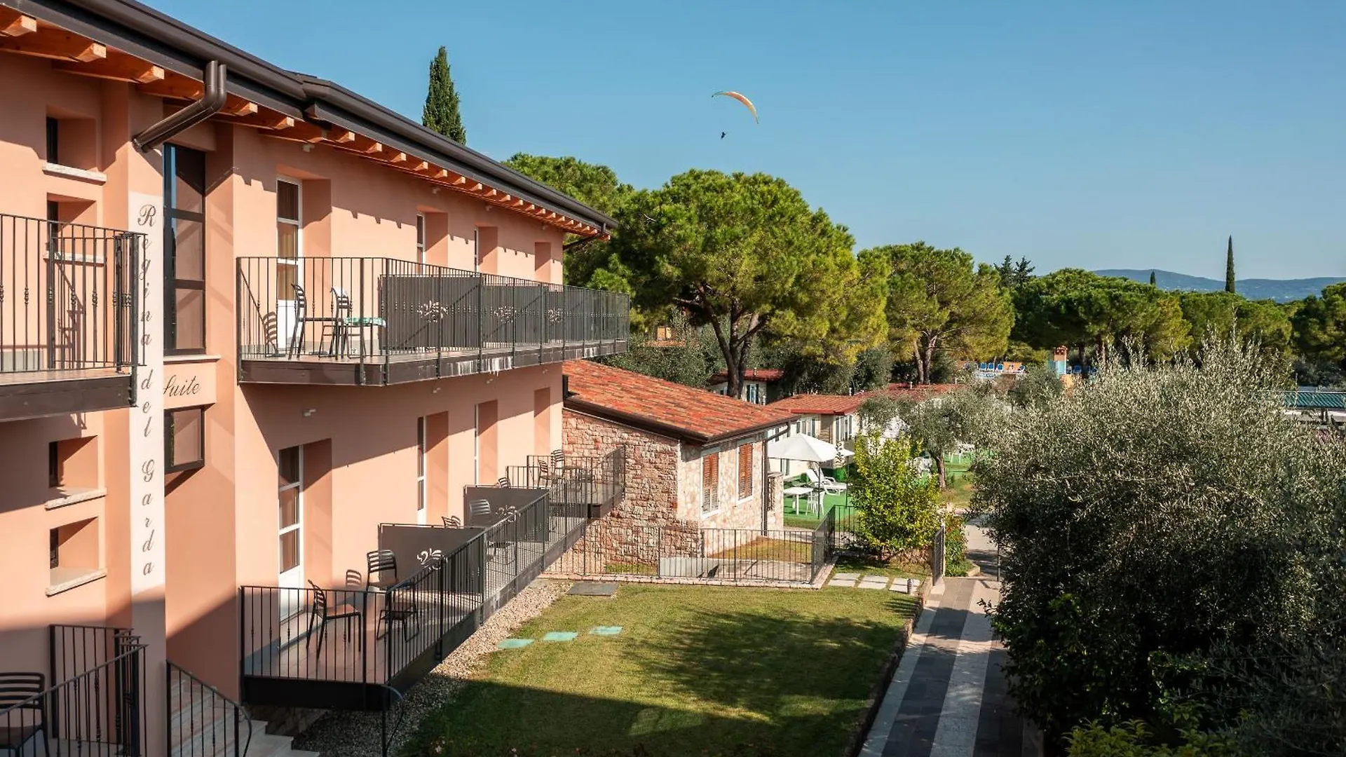 Regina Del Garda Suite Toscolano Maderno İtalya