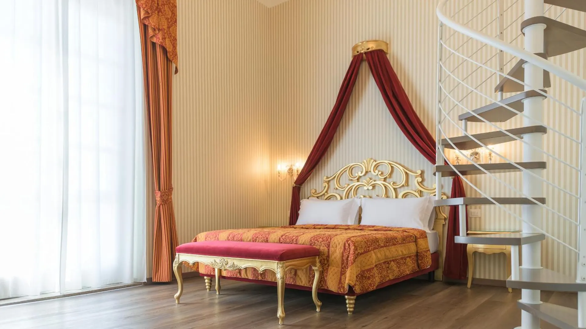 Regina Del Garda Suite Toscolano Maderno Otel