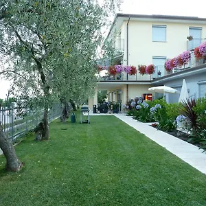*** Aparthotel Treccani Itálie